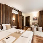Beluga Pensionat 3*